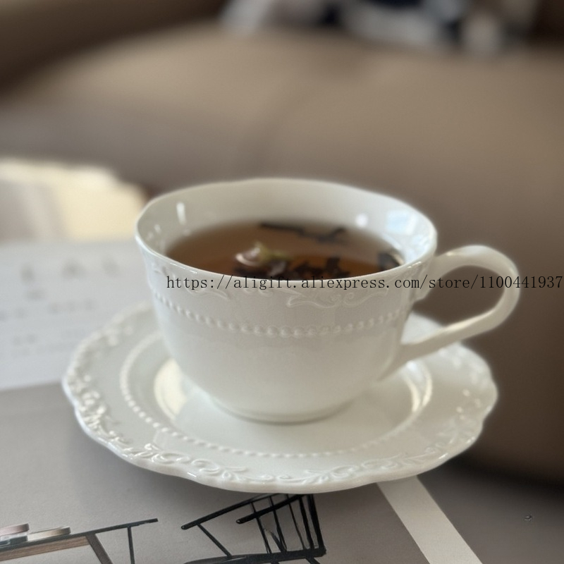 French Light Luxury Embossed F - đánh giá và giá Coffee Tea Games